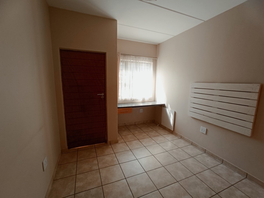 2 Bedroom Property for Sale in Bult West North West